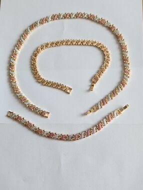 Gold-Tone Pink & White Jewelry